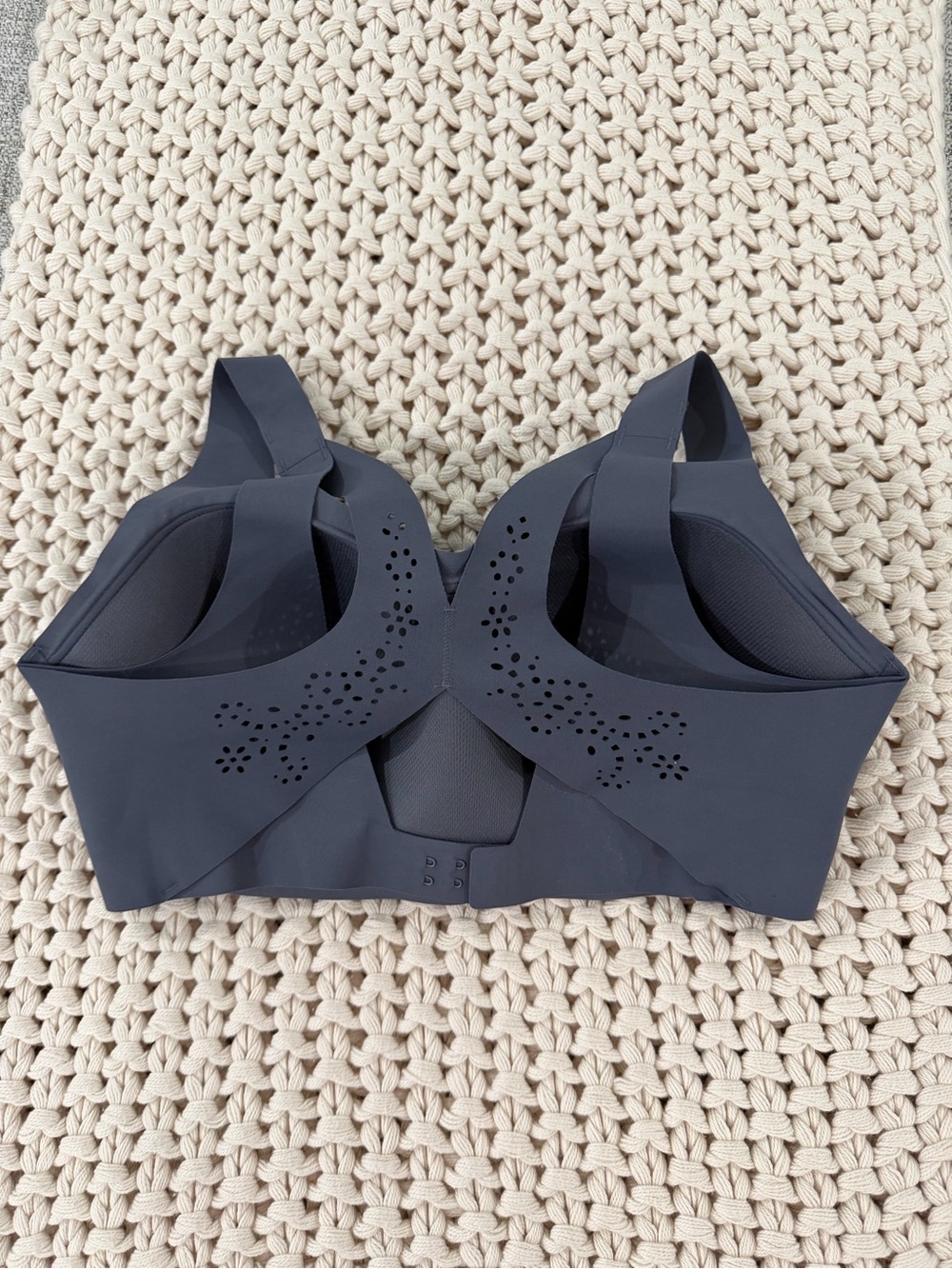 Victoria's Secret Angel Max Slate Gray High-Support Sports Bra - Picture 3 of 7